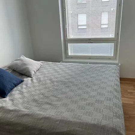 Indoor Access To Metro & Shopping Mall And Own Sauna