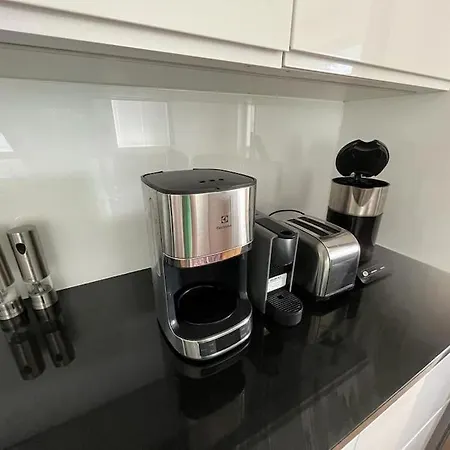 Indoor Access To Metro & Shopping Mall And Own Sauna * Espoo